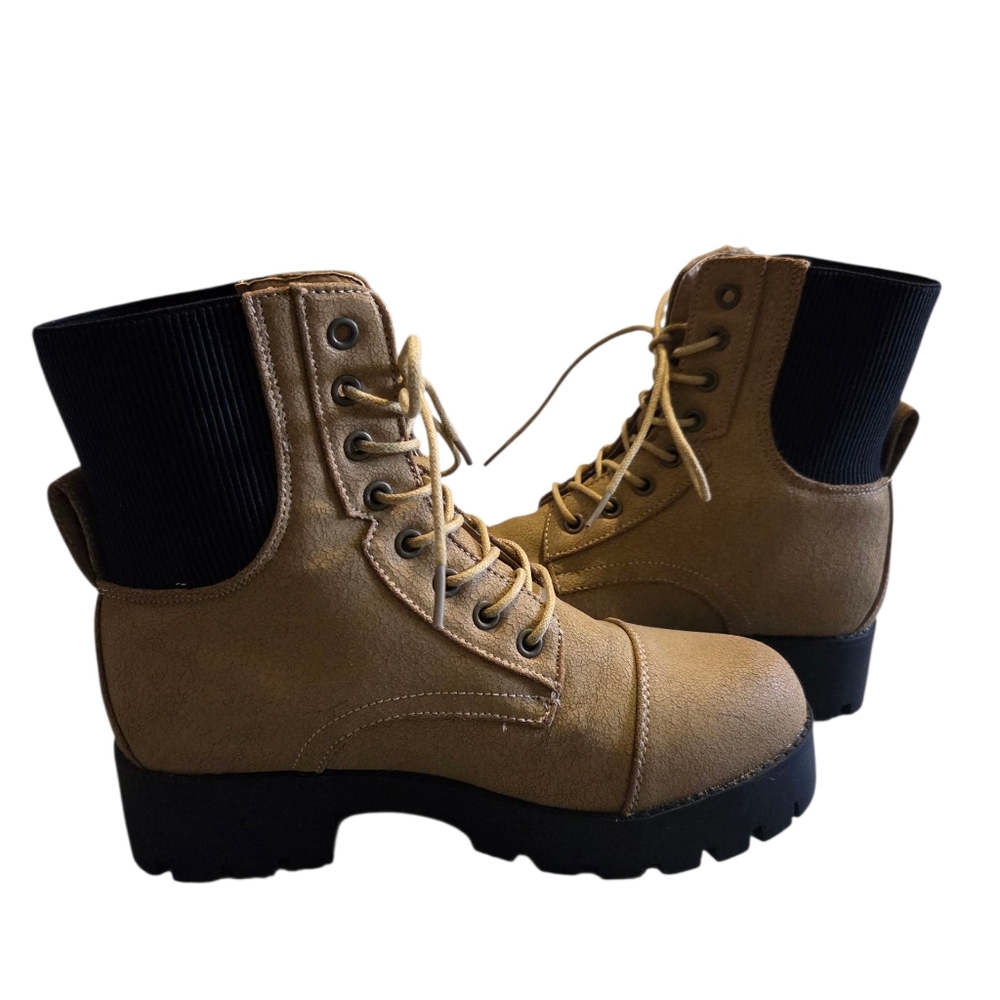 New (no box) Seven7 Jadon Combat Boots